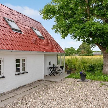 Nice Home In Aeroskobing With Kitchen Экстерьер фото
